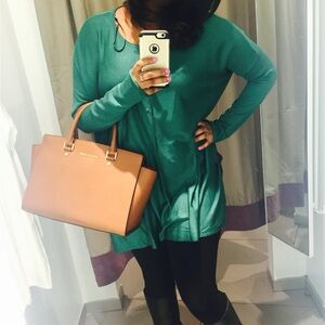 Michael Kore Bag chic and stylish